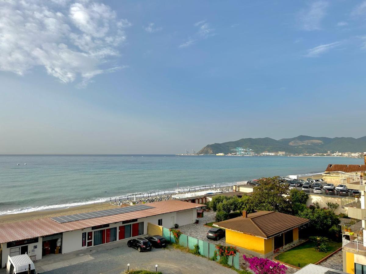 Appartamento Un Affaccio Sul Mare